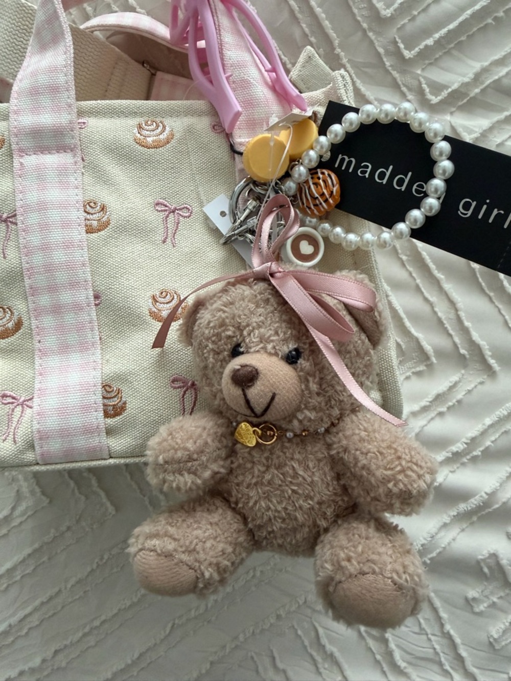 VIRAL Madden Girl embroidered cinnamon rolls & pink bows Canvas Crossbody Bag - Picture 2 of 8